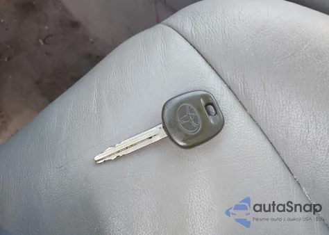 2010 Toyota Camry Le from USA, damaged, VIN 4T4BF3EK7AR083988